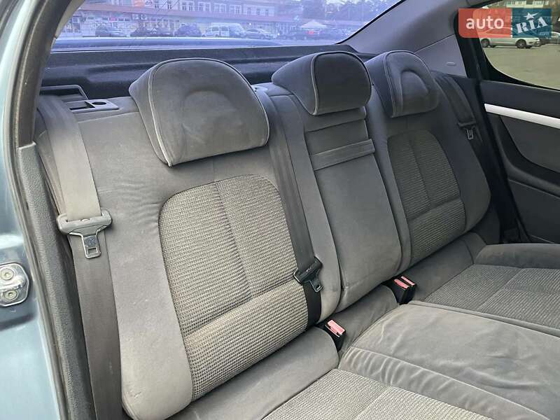 Седан Peugeot 407 2006 в Тульчине