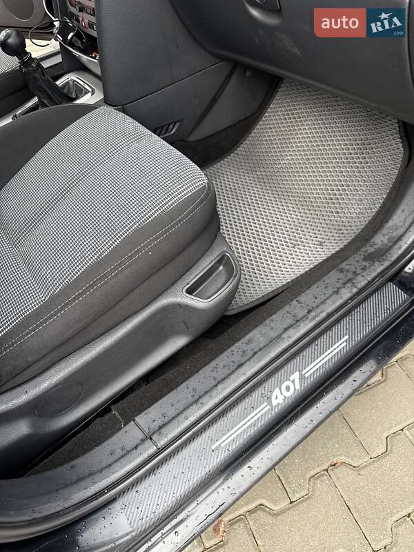 Седан Peugeot 407 2008 в Киеве