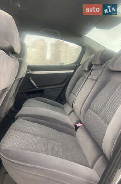 Седан Peugeot 407 2003 в  фото 11 Седан Peugeot 407 2003 в