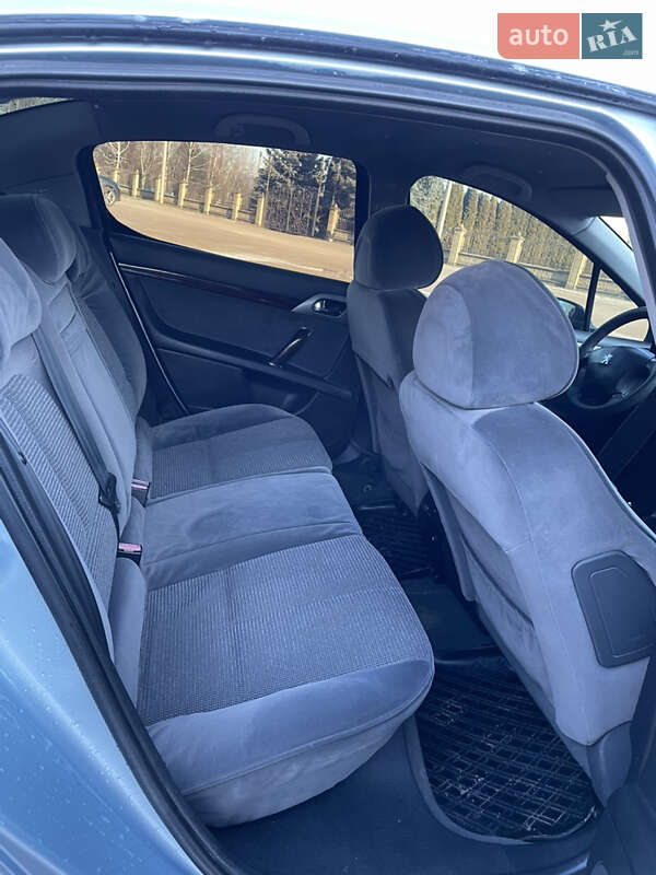 Седан Peugeot 407 2004 в Костополе