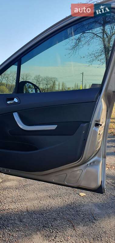 Седан Peugeot 408 2012 в Хотині