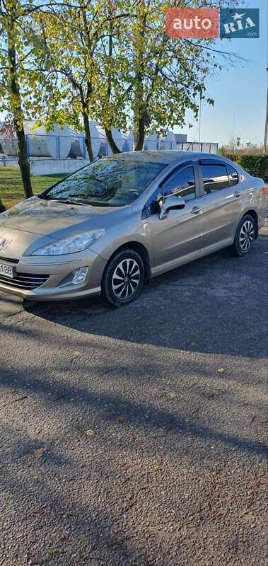 Peugeot 408 2012