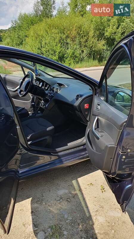 Седан Peugeot 408 2013 в Львові