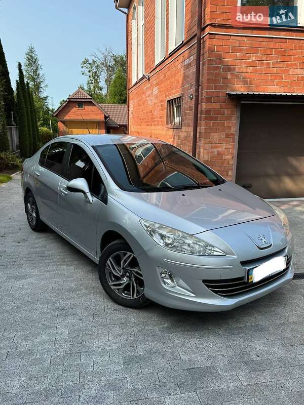 Peugeot 408 2013