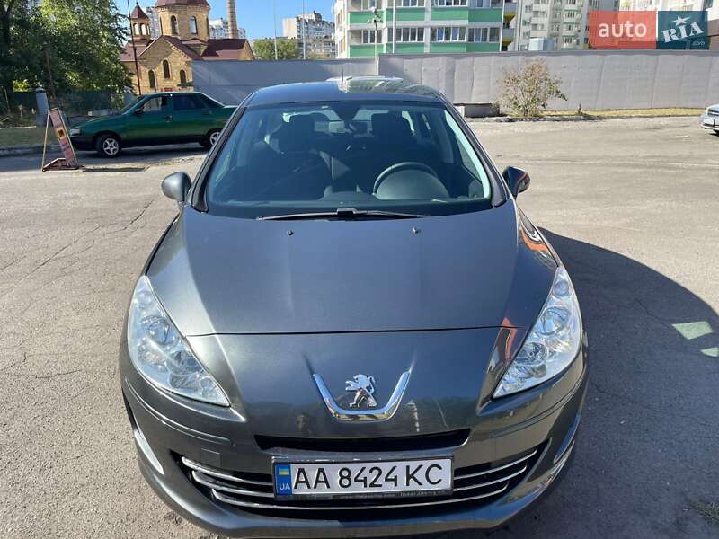 Peugeot 408 2012