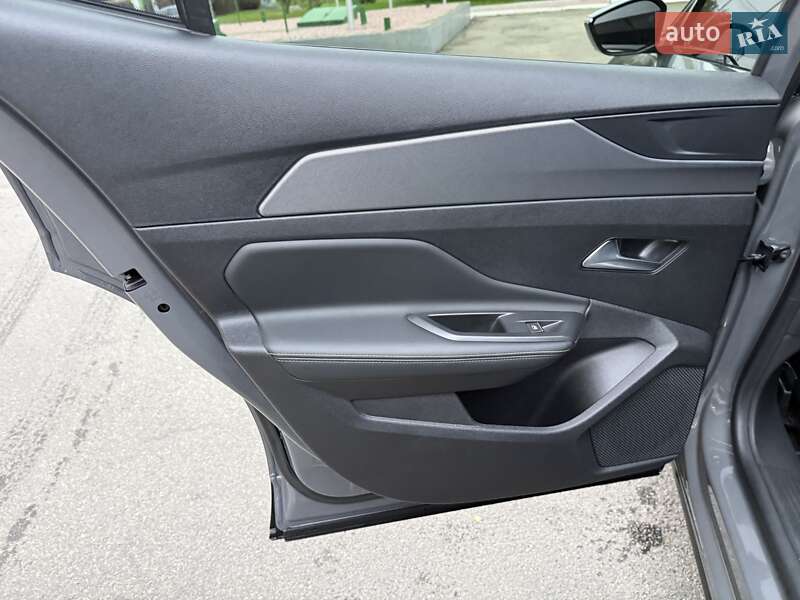 Лифтбек Peugeot 408 2023 в Одессе фото 19 Лифтбек Peugeot 408 2023 в Одессе