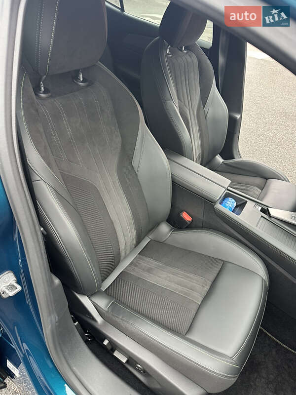 Лифтбек Peugeot 408 2023 в Киеве