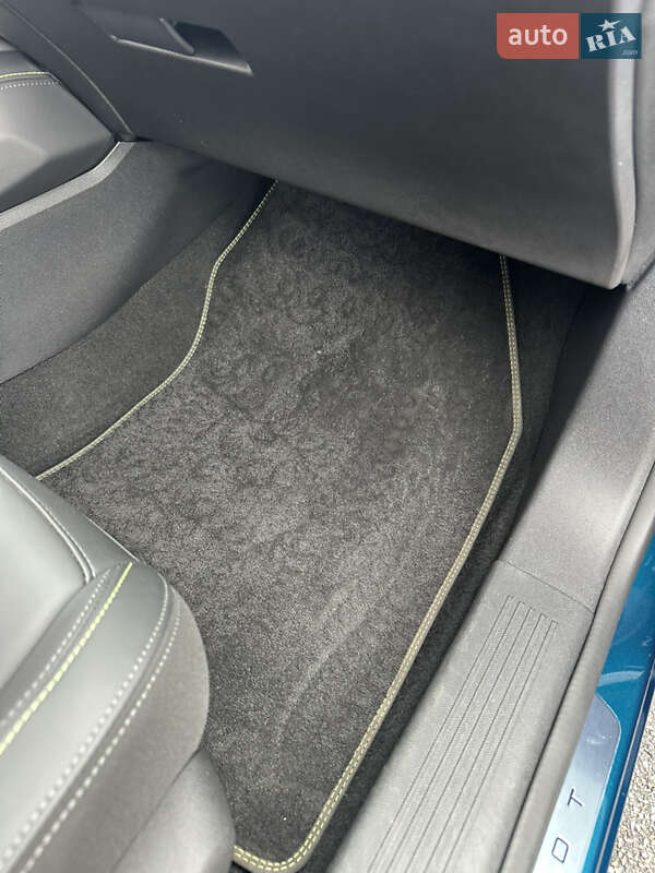 Лифтбек Peugeot 408 2023 в Киеве