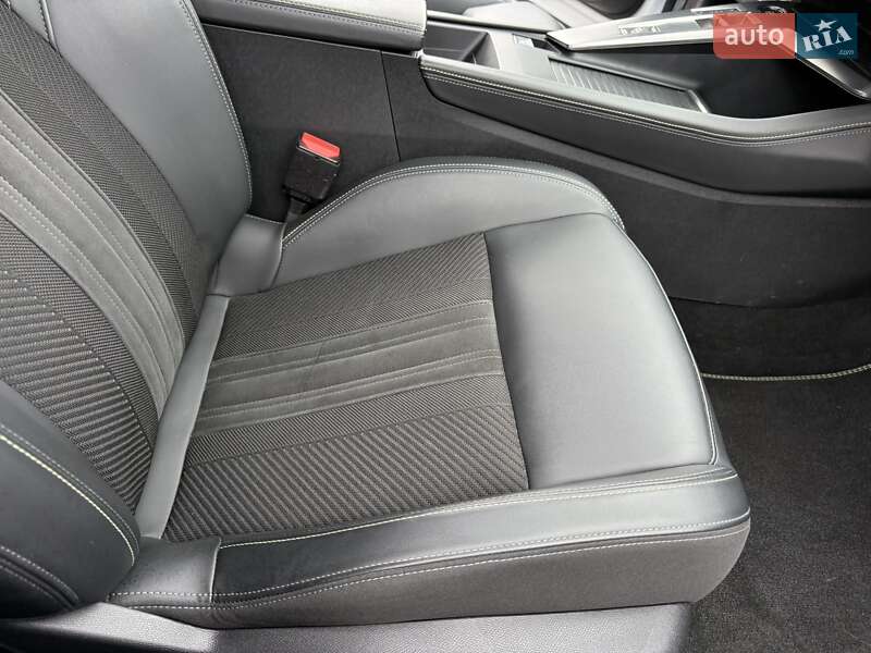 Лифтбек Peugeot 408 2023 в Киеве