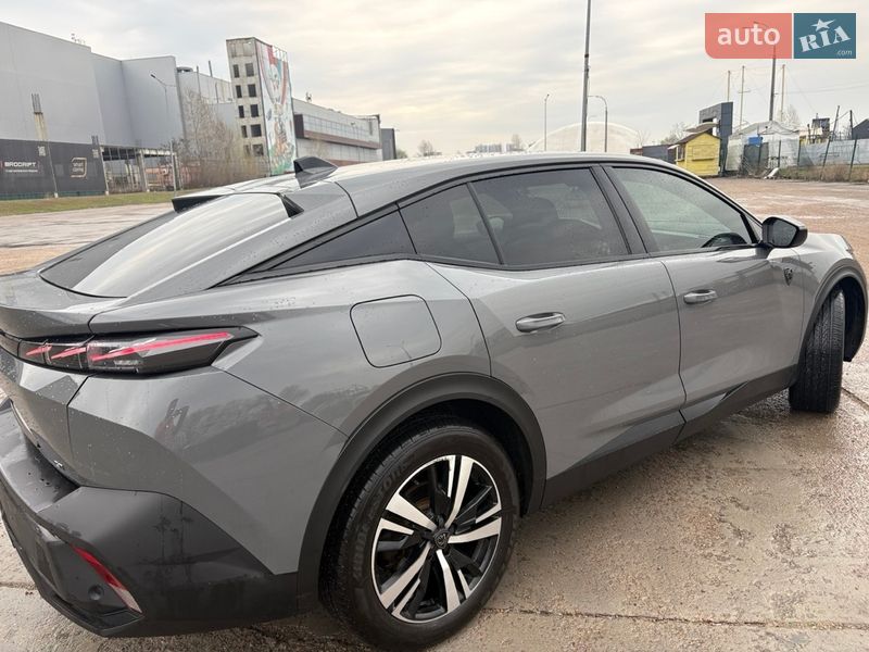 Лифтбек Peugeot 408 2023 в Киеве фото 3 Лифтбек Peugeot 408 2023 в Киеве