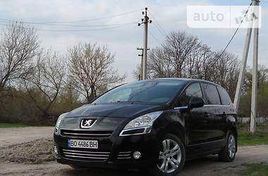 Минивэн Peugeot 5008 2012 в Теофиполе