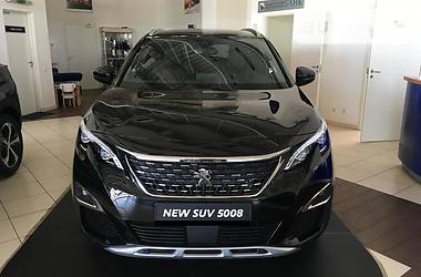 Внедорожник / Кроссовер Peugeot 5008 2019 в Киеве