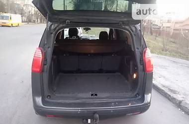 Универсал Peugeot 5008 2010 в Тернополе