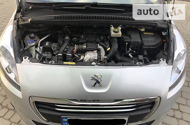 Мінівен Peugeot 5008 2014 в 