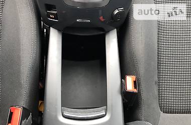 Мінівен Peugeot 5008 2014 в 