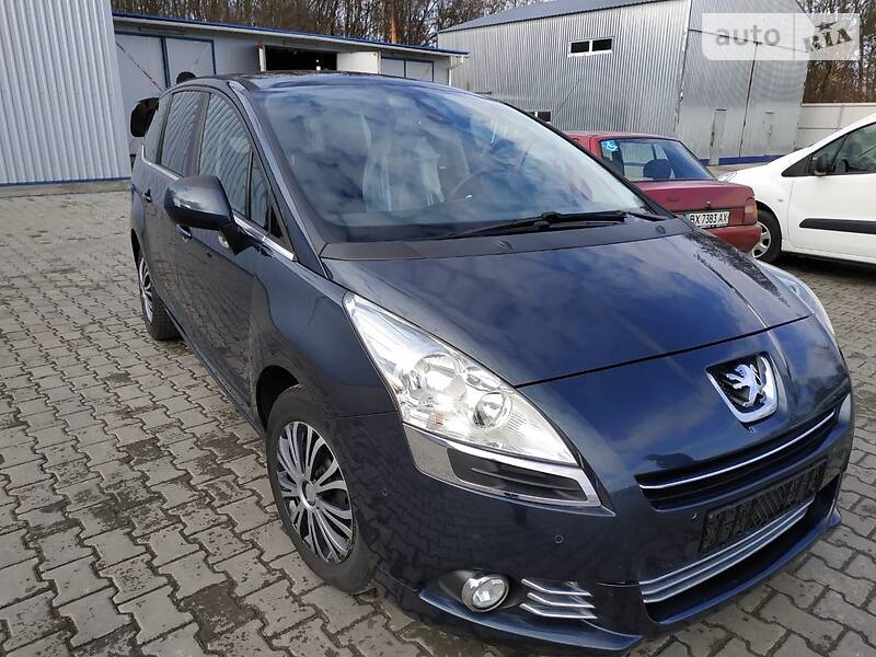 Минивэн Peugeot 5008 2013 в Хмельницком