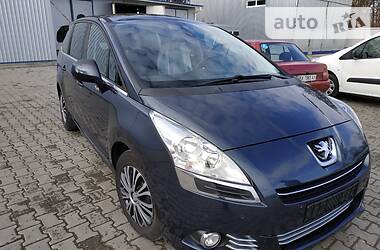 Мінівен Peugeot 5008 2013 в 
