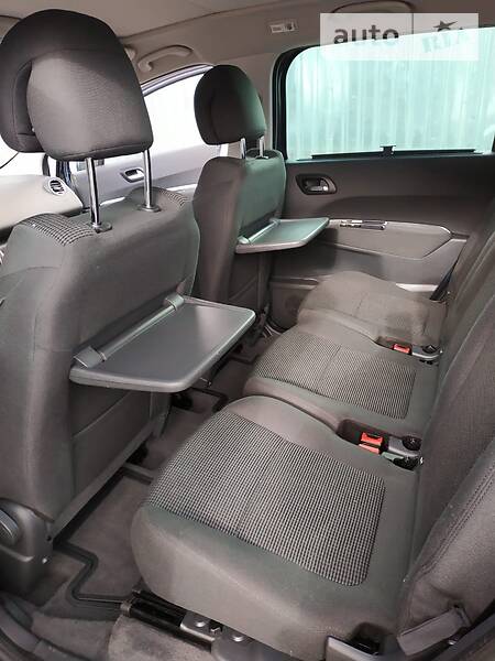 Минивэн Peugeot 5008 2013 в Хмельницком