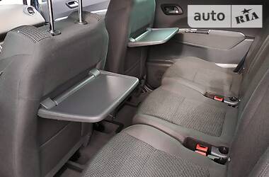 Мінівен Peugeot 5008 2013 в 