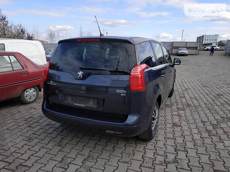 Минивэн Peugeot 5008 2013 в Хмельницком