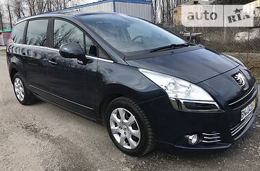 Мінівен Peugeot 5008 2011 в 