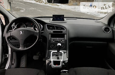 Мінівен Peugeot 5008 2010 в 