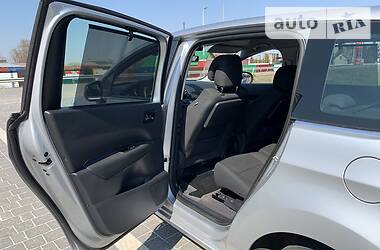 Мінівен Peugeot 5008 2011 в 