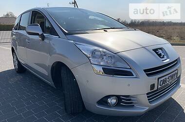 Мінівен Peugeot 5008 2011 в 