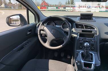 Мінівен Peugeot 5008 2011 в 