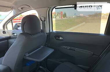Мінівен Peugeot 5008 2011 в 