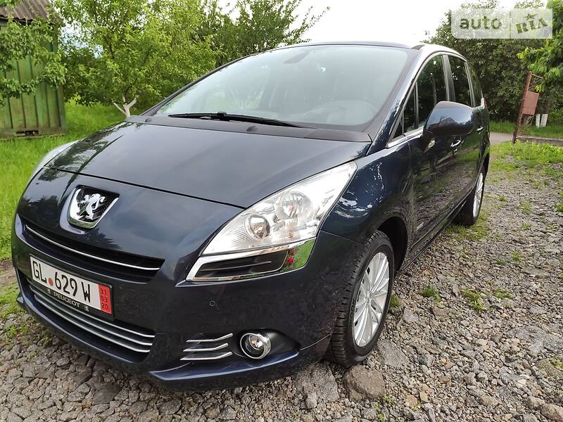 Минивэн Peugeot 5008 2013 в Казатине