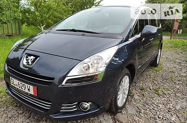 Мінівен Peugeot 5008 2013 в 