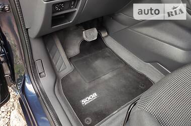 Мінівен Peugeot 5008 2013 в 