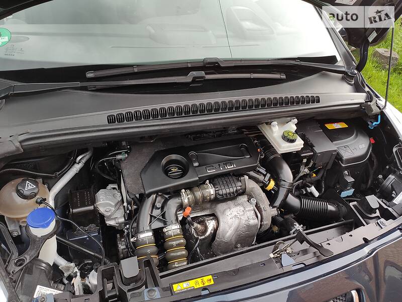 Минивэн Peugeot 5008 2013 в Казатине