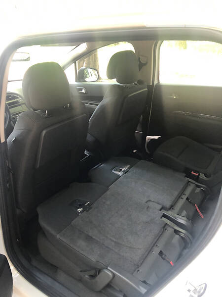 Універсал Peugeot 5008 2015 в Чернівцях