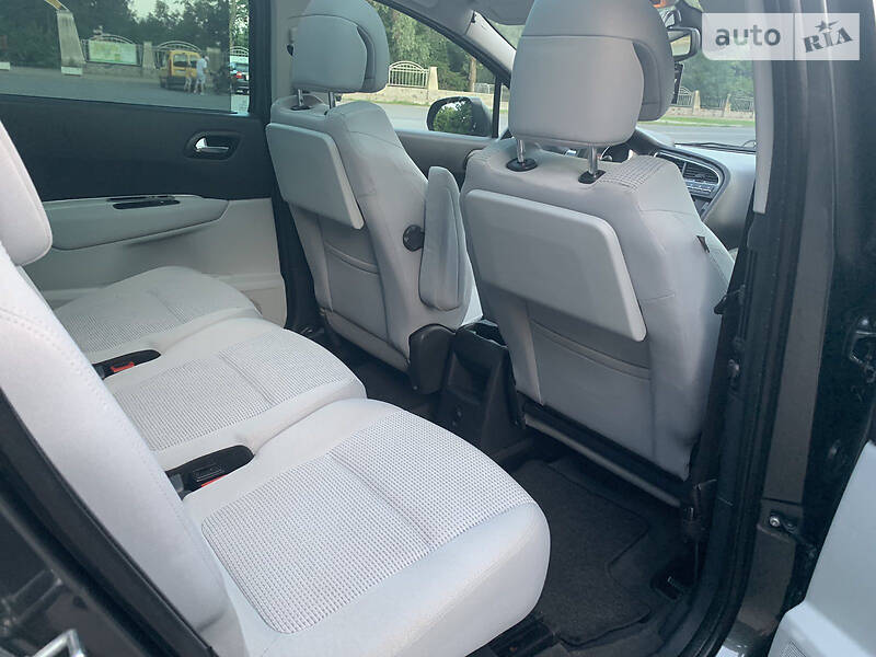 Універсал Peugeot 5008 2010 в Полтаві