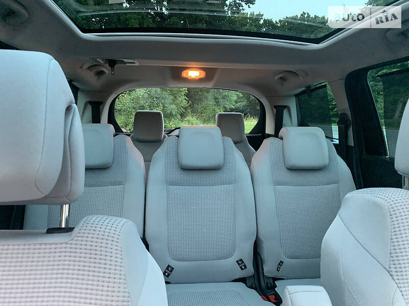 Універсал Peugeot 5008 2010 в Полтаві