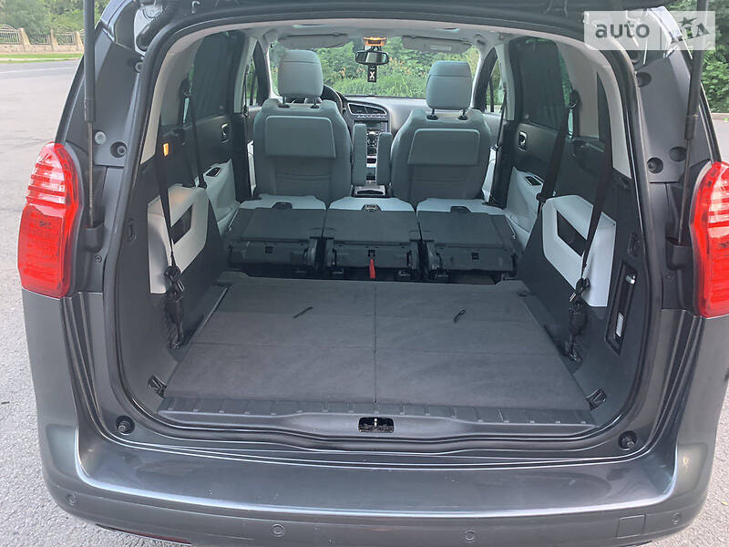 Універсал Peugeot 5008 2010 в Полтаві