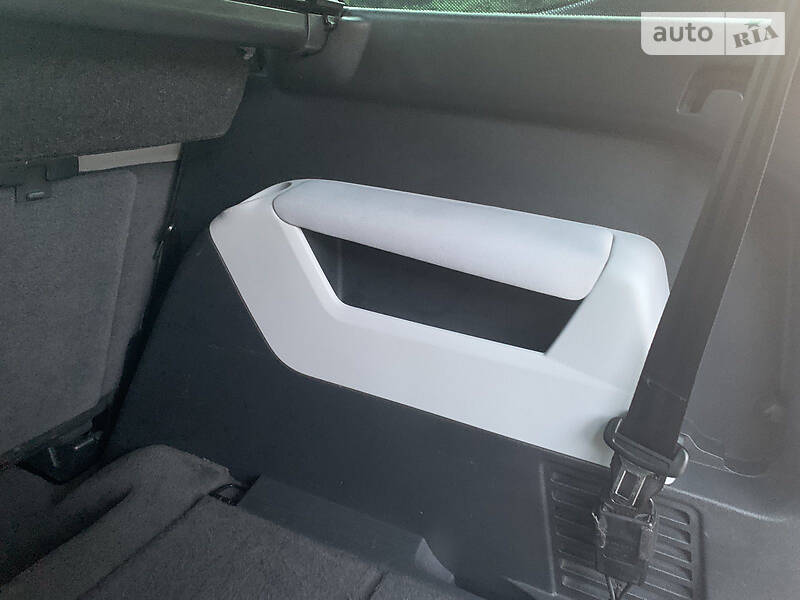 Універсал Peugeot 5008 2010 в Полтаві