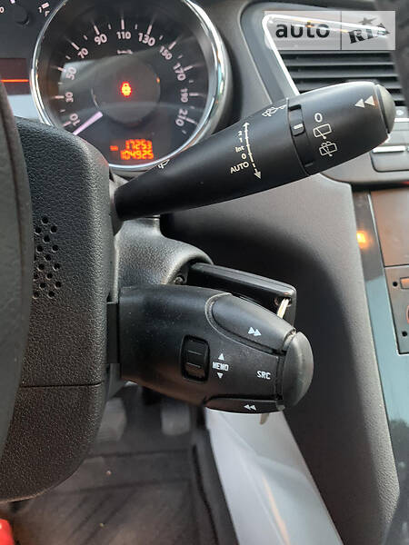 Універсал Peugeot 5008 2010 в Полтаві