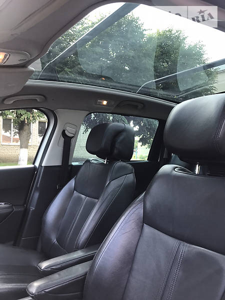 Мінівен Peugeot 5008 2010 в Золочеві фото 5 Мінівен Peugeot 5008 2010 в Золочеві