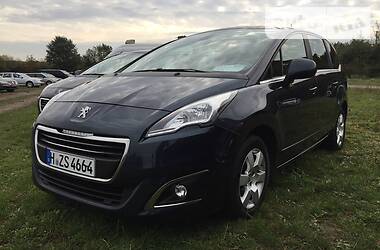 Минивэн Peugeot 5008 2015 в Луцке