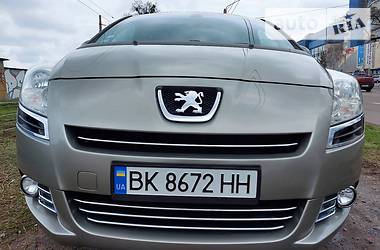 Универсал Peugeot 5008 2009 в Харькове