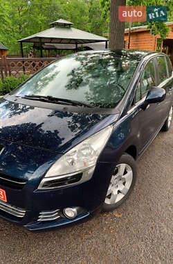 Мікровен Peugeot 5008 2010 в Здолбуніві