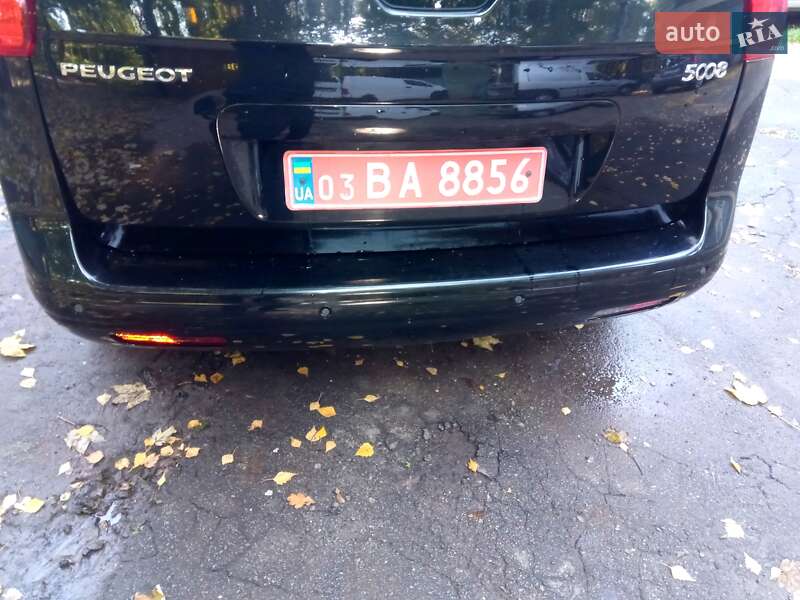 Мінівен Peugeot 5008 2012 в Києві