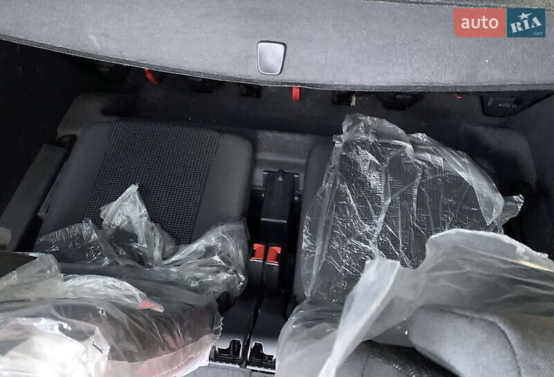 Універсал Peugeot 5008 2013 в Нікополі