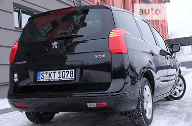 Минивэн Peugeot 5008 2010 в Дрогобыче