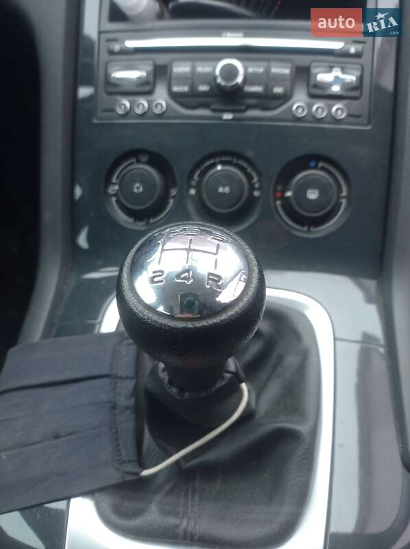 Мінівен Peugeot 5008 2009 в Львові