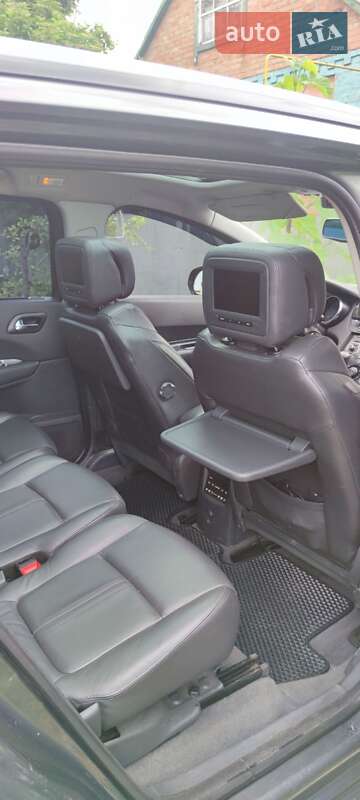 Минивэн Peugeot 5008 2010 в Гребенке