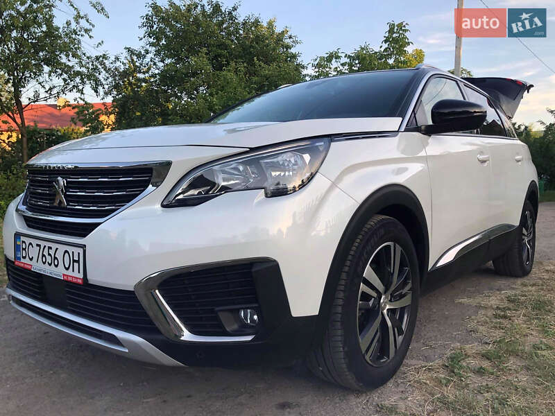 Позашляховик / Кросовер Peugeot 5008 2019 в Львові